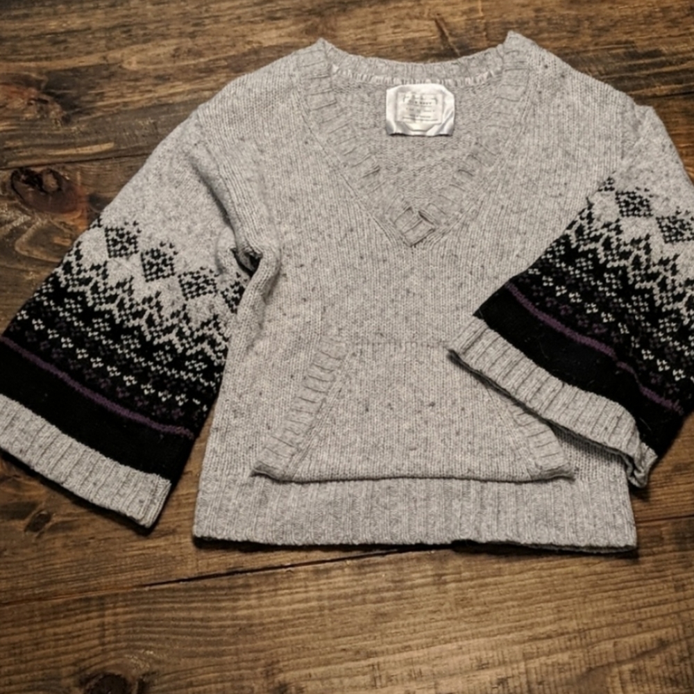 Old Navy loose fit bell sleeve sweater